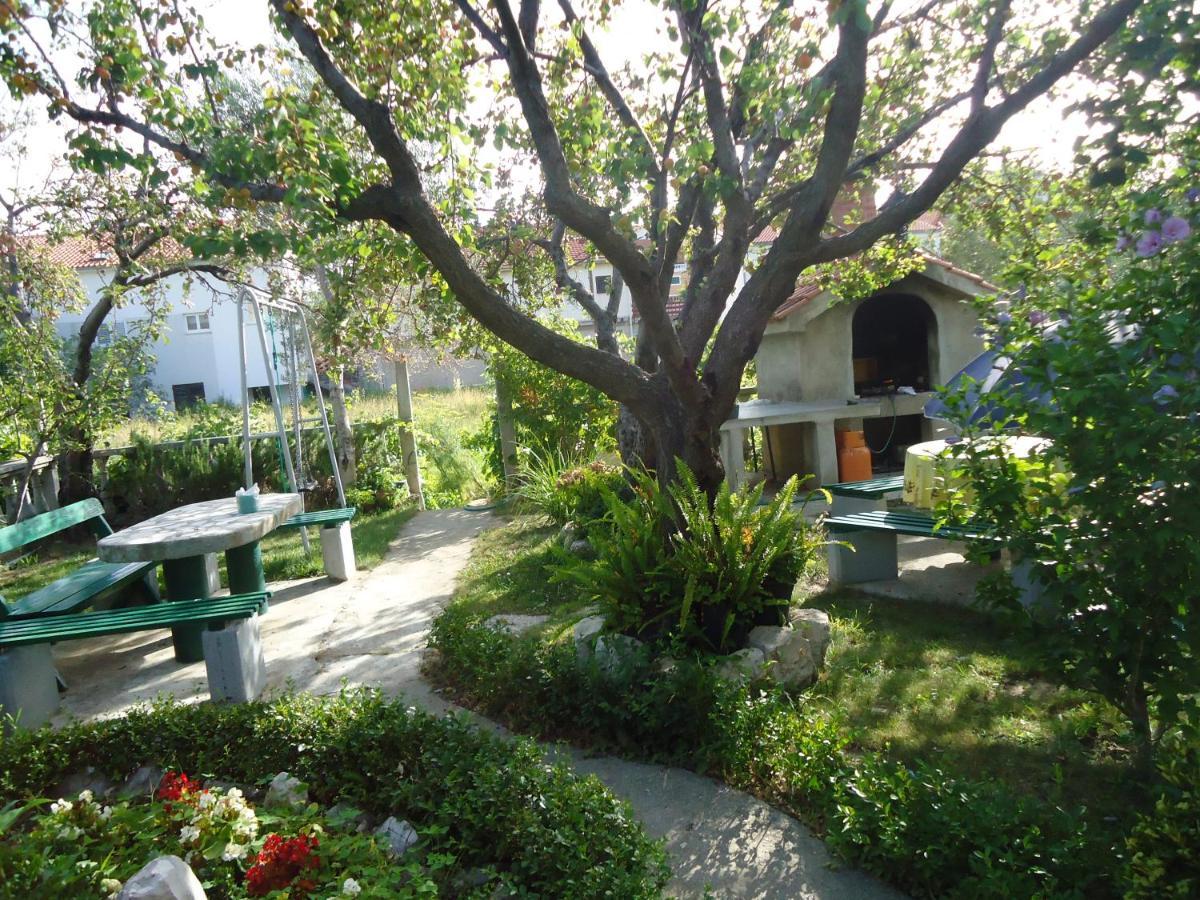 Apartman Cvita Rab Palit ภายนอก รูปภาพ